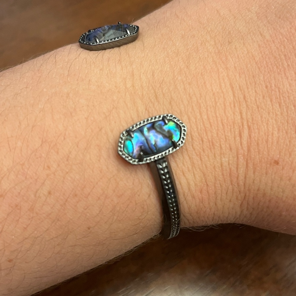 Kendra Scott Elton Cuff - Picture 2 of 8